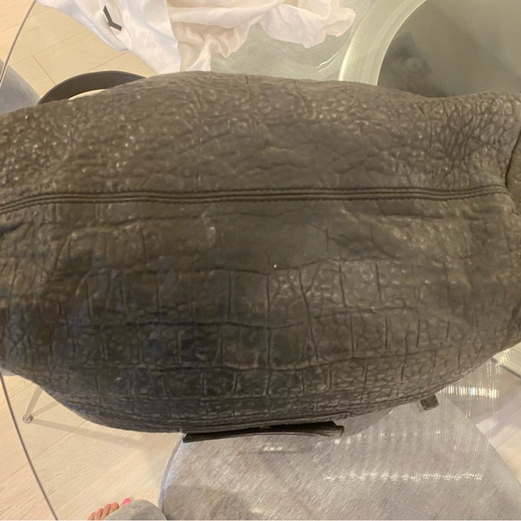 Givenchy Black Pandora sheepskin leather large messenger bag - Picture 15 of 16